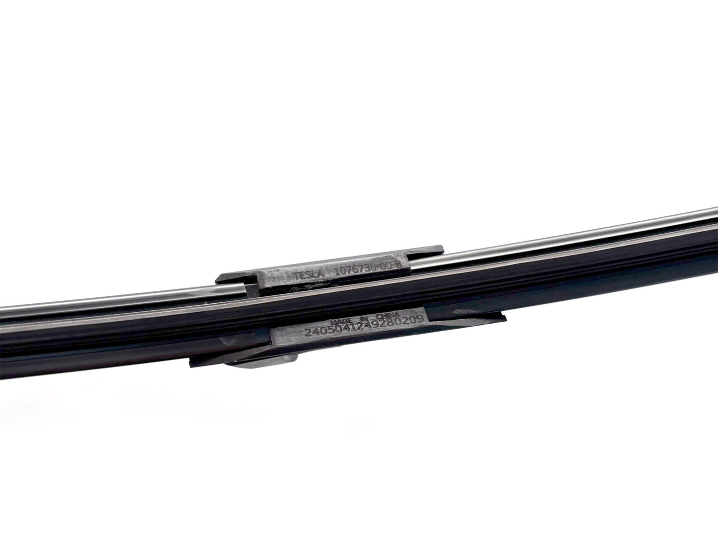 Tesla Model 3 (2017 – 2023) Windshield Wiper Blade – Left – OEM – 1076730-00-C - Parts