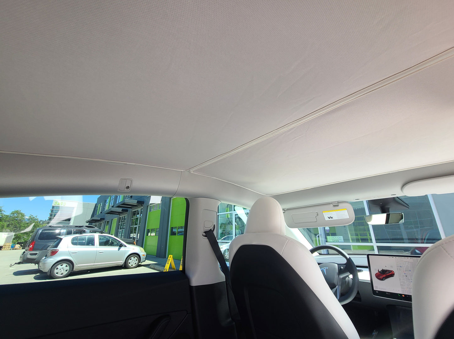 Model Y: Panoramic Glass Roof Sunshade