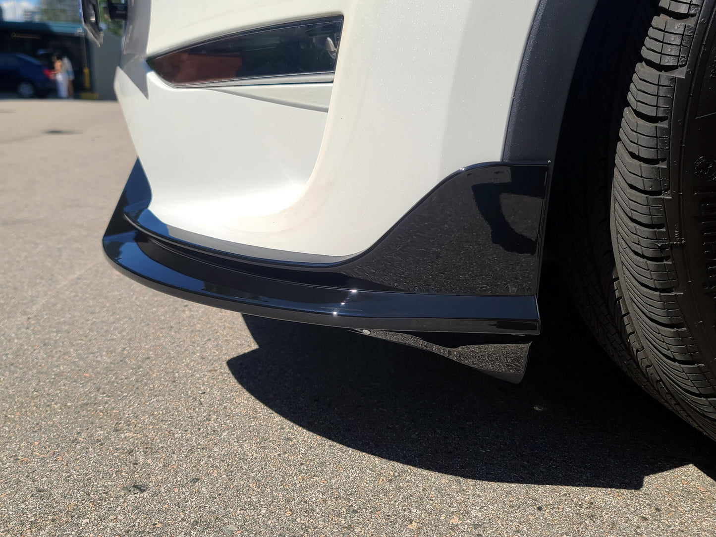 Model 3/Y: Aero Style Front Air Deflector Lip (3 PCs)