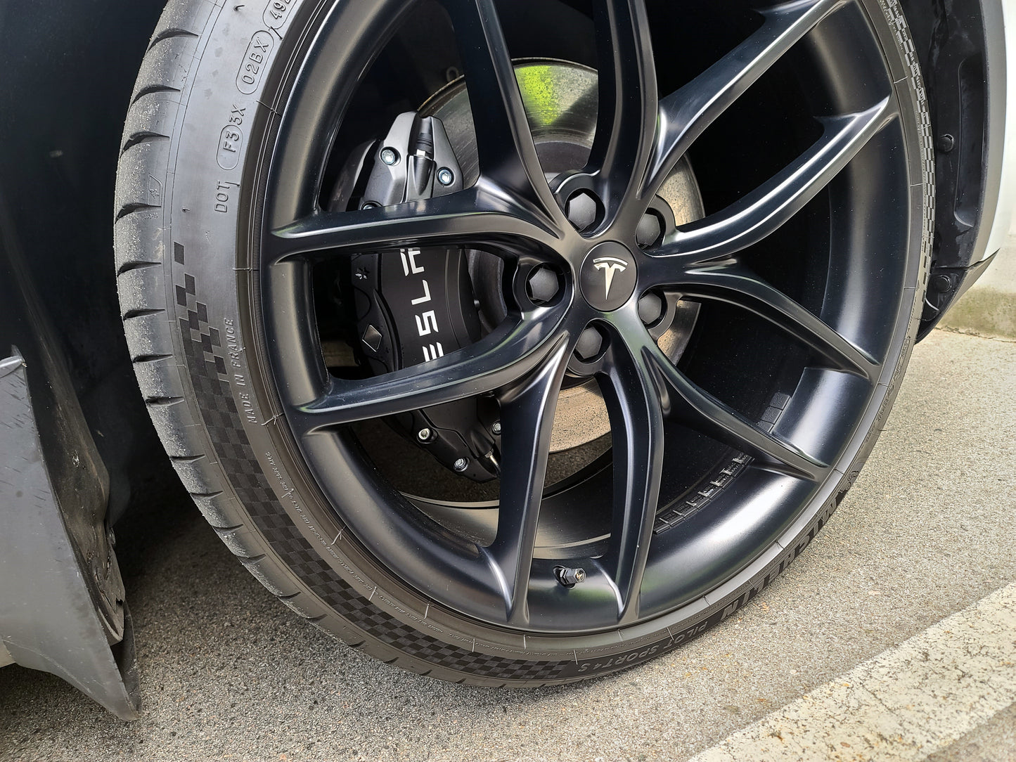 Model Y: Decorative Brake Caliper Cover Aluminum Alloy (4 PCs)