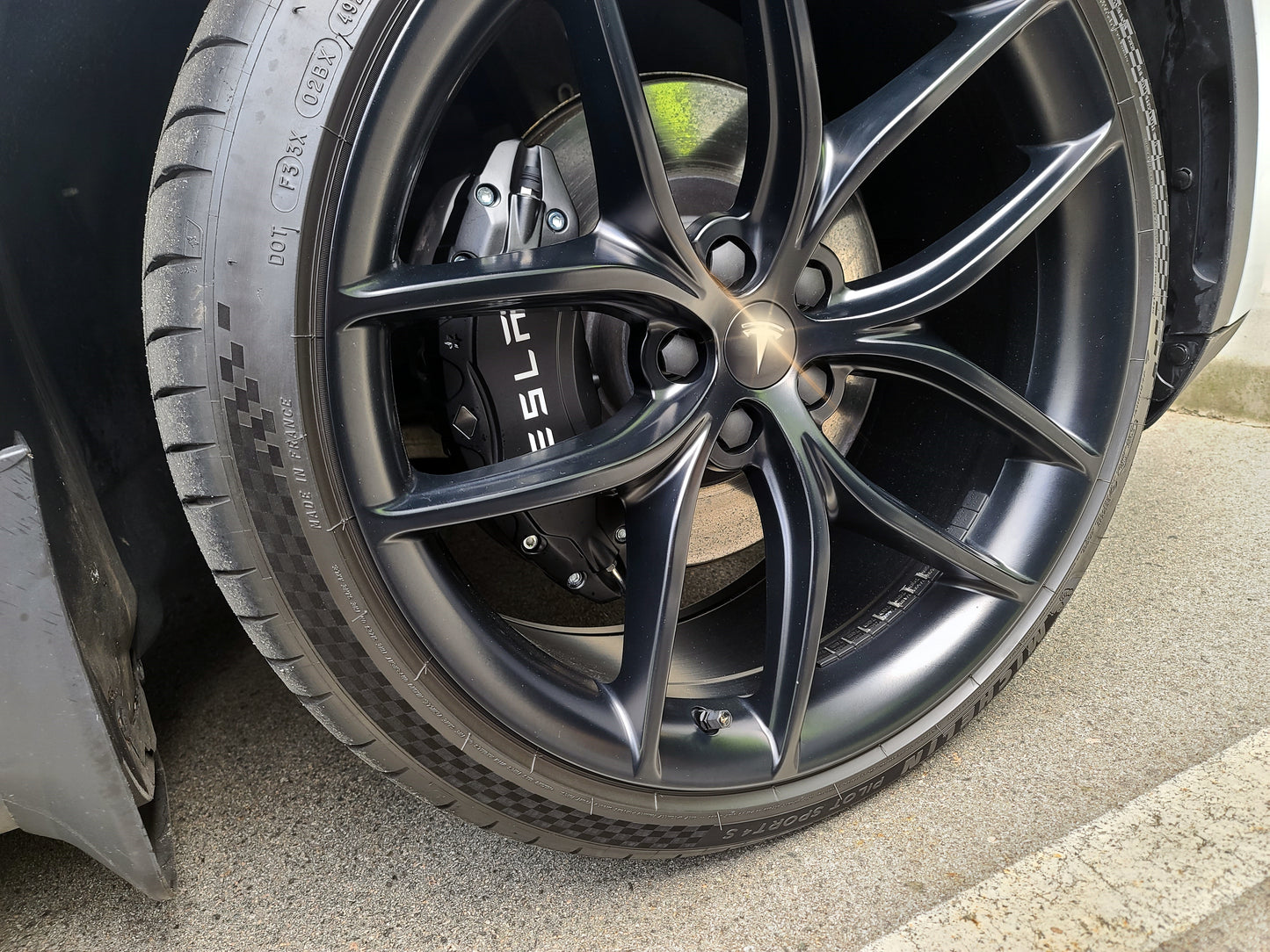 Model Y: Decorative Brake Caliper Cover Aluminum Alloy (4 PCs)