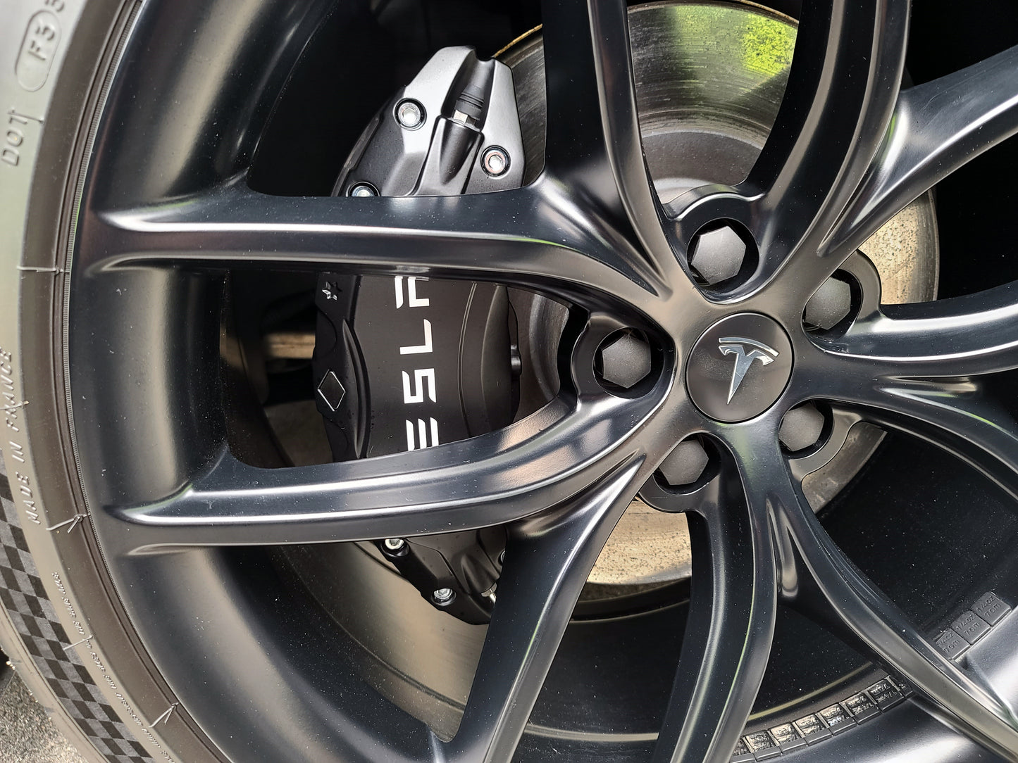 Model Y: Decorative Brake Caliper Cover Aluminum Alloy (4 PCs)