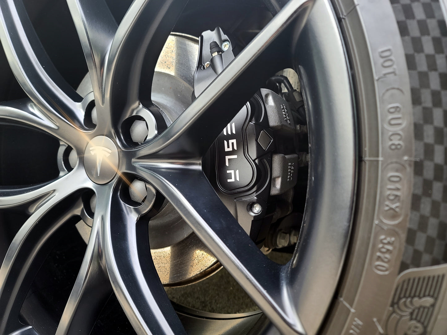 Model 3 Legacy/ Highland 2017-2025: Decorative Brake Caliper Cover Aluminum Alloy (18'' & 19'')