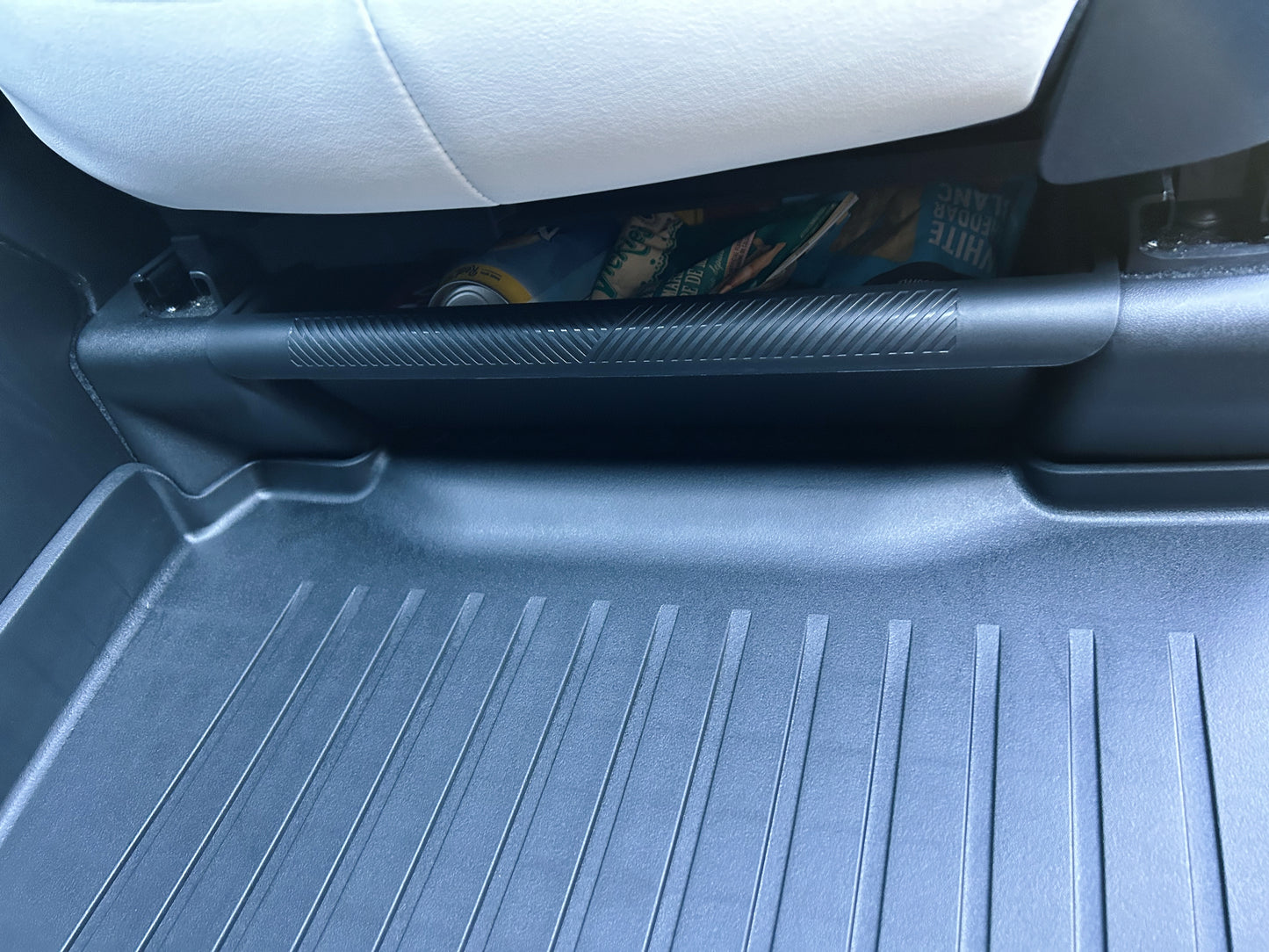Model Y Legacy/Juniper 2020-2025: Underseat Storage Organizer Drawer Box