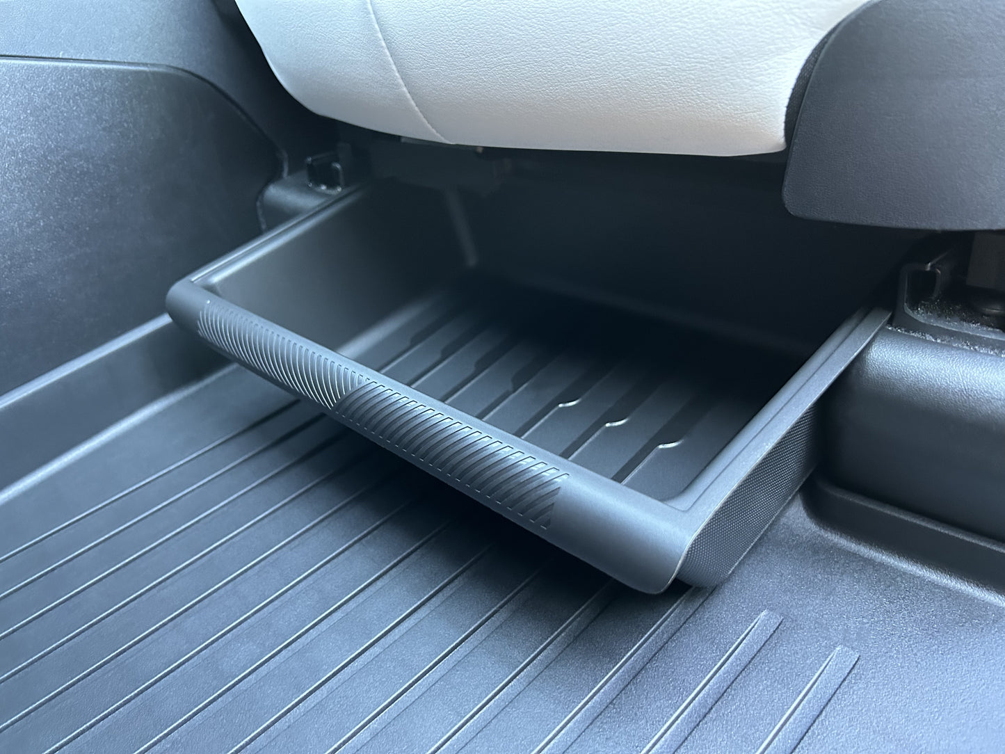 Model Y Legacy/Juniper 2020-2025: Underseat Storage Organizer Drawer Box