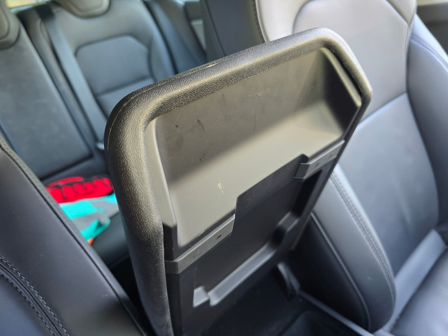 Model 3 Highland 2024-2025/ Y Juniper 2025: TPE Rubber Armrest Protection Cover