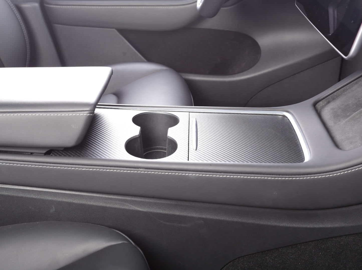 Model 3/Y 2021-2023: Centre Console Cover Wrap (2 PCs)