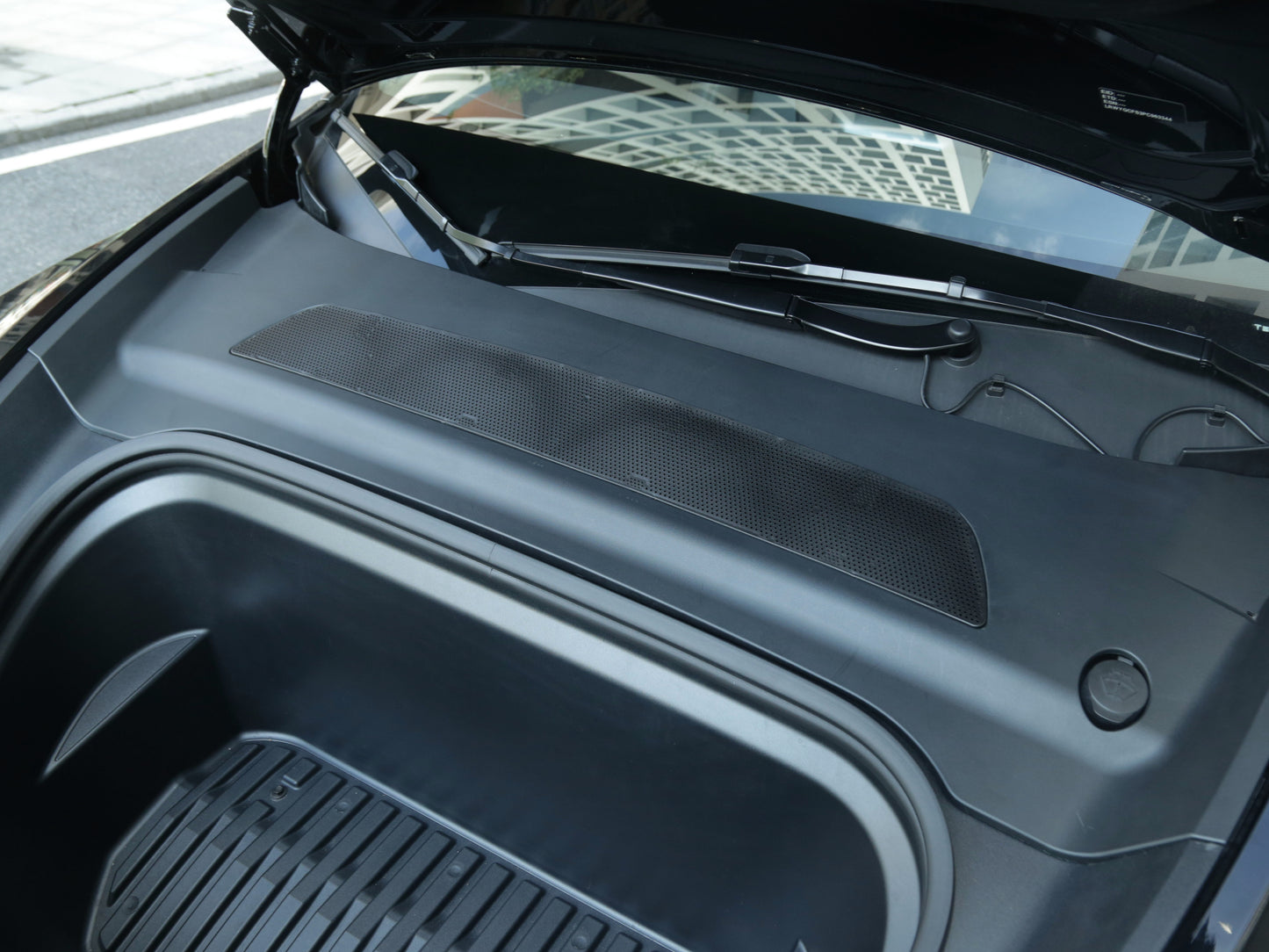 Model Y Legacy: Air Inlet Vent Protection Filter Cover