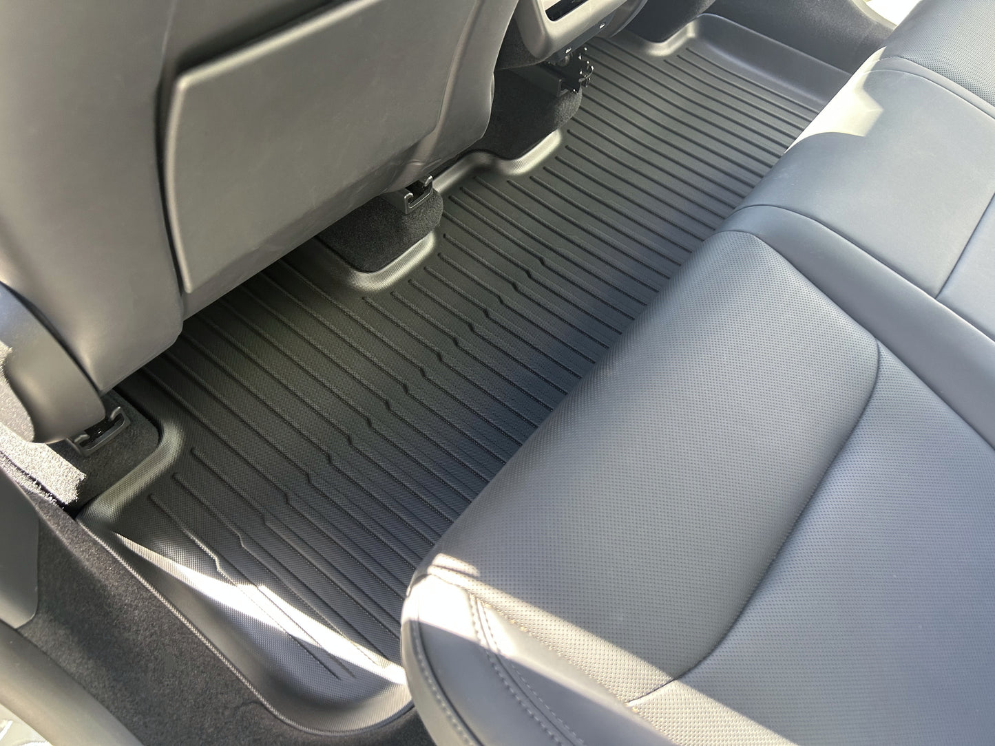 Model Y Juniper 2026+: TPE All-weather Interior Floor Mats (3 PCs)