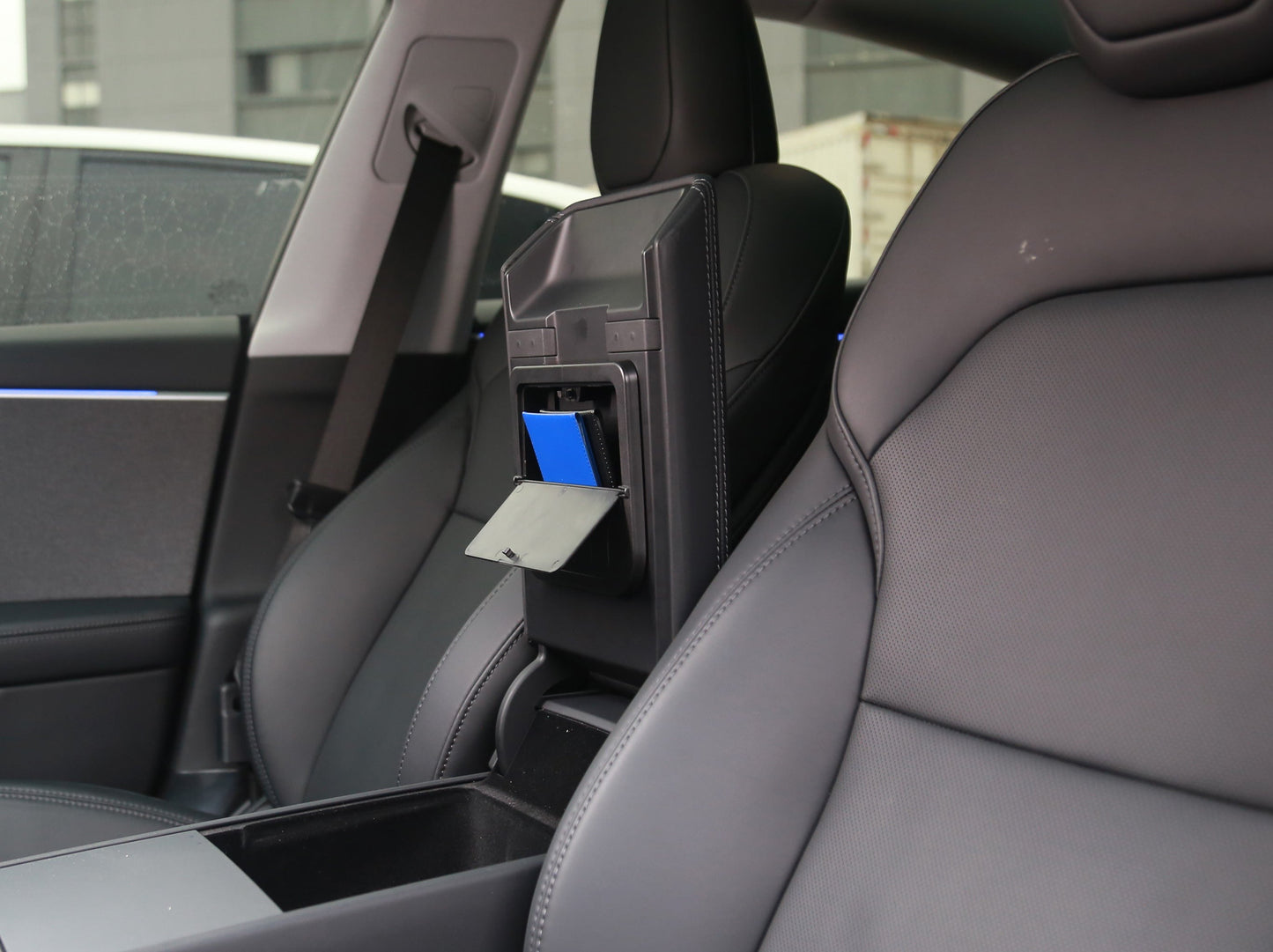 Model 3 Highland 2024-2025/ Y Juniper 2025: Hidden Armrest Organizer