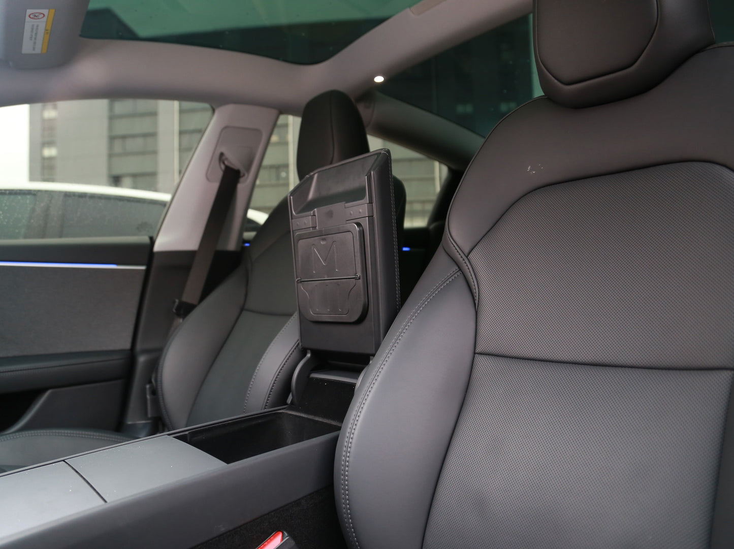 Model 3 Highland 2024-2025/ Y Juniper 2025: Hidden Armrest Organizer