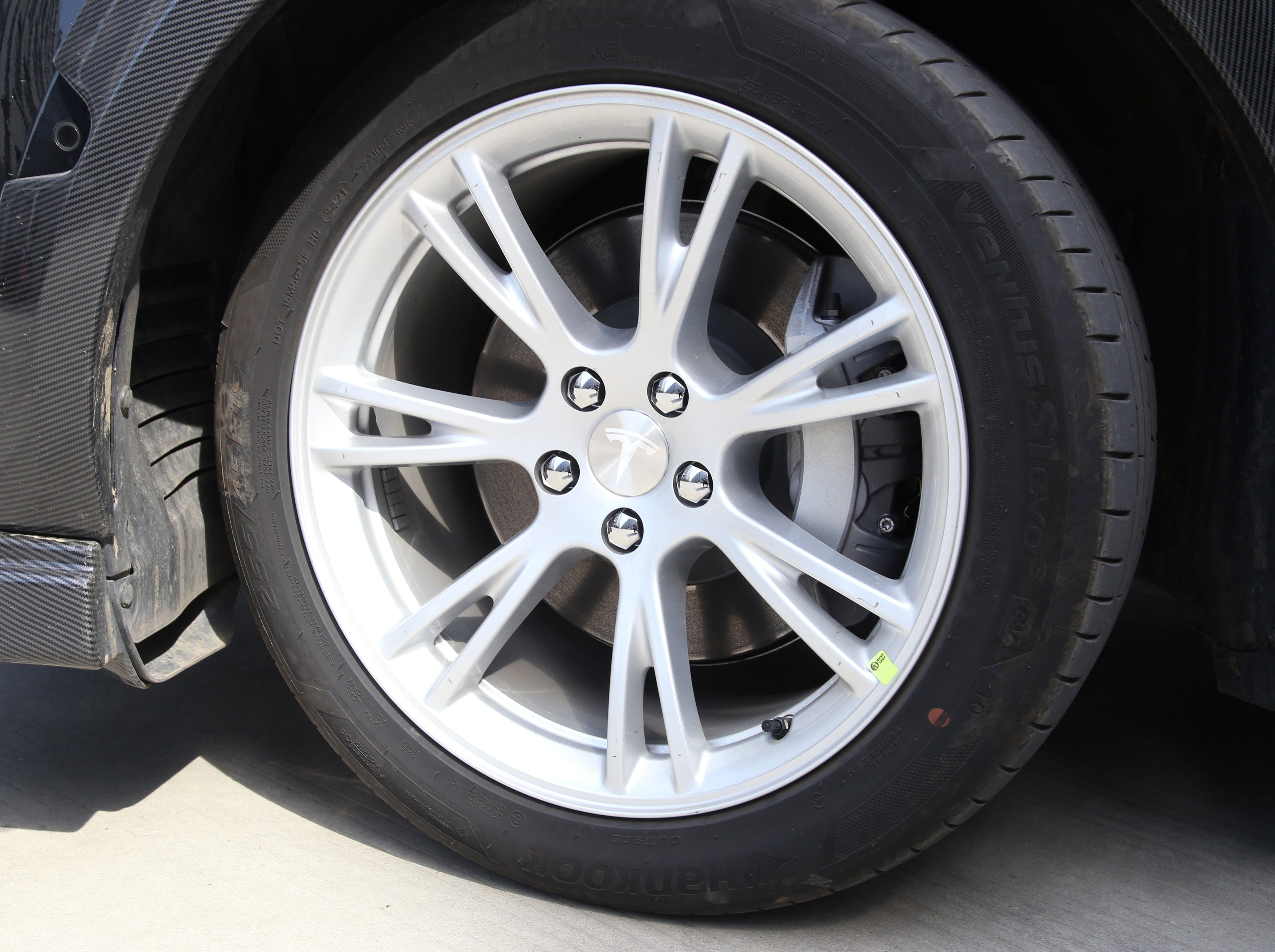 Tesla model y gemini store wheels without cover