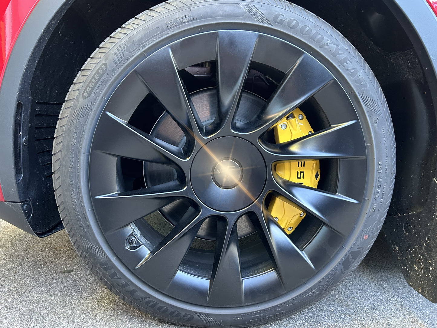 Model Y: Decorative Brake Caliper Cover Aluminum Alloy (4 PCs)