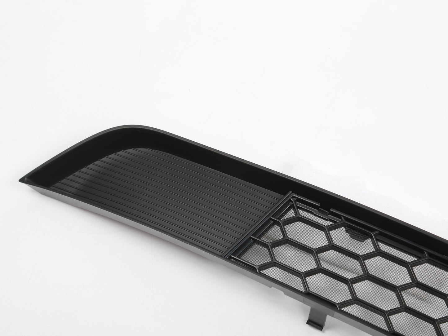 Model Y Juniper 2026+: Front Bumper Lower Grille Cover (4 PCs)