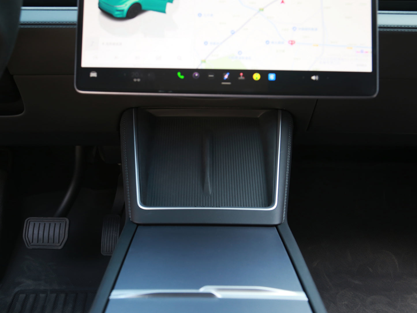 Model 3 Highland 2024+/ Y Juniper 2026+: Wireless Charging Silicon Cover Pad