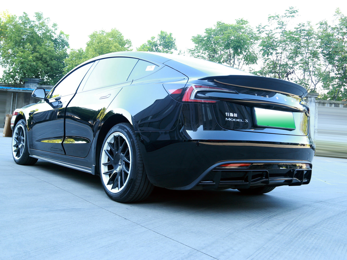 Model 3 Highland: Performance Rear Bumper Diffuser