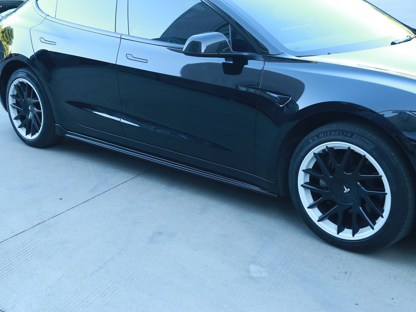 Model 3 Highland: Full ABS Performance Body Kit (Front Lip, Side Skirt, Diffuser, Spoiler)