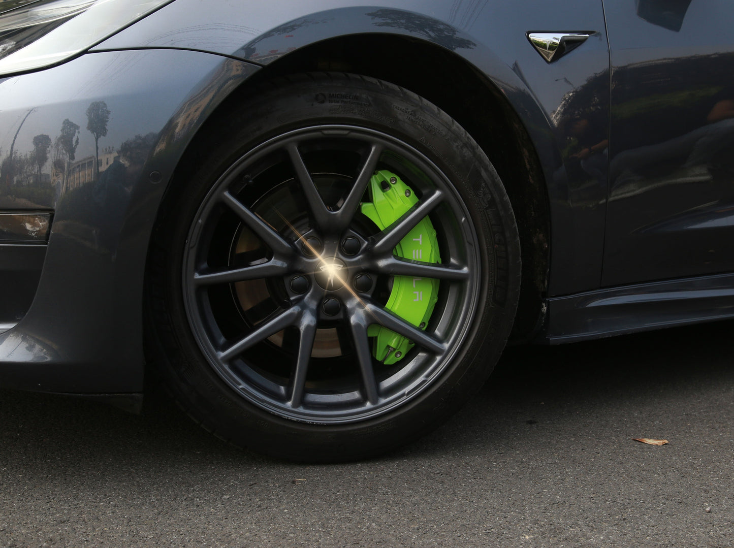 Model 3 Legacy/ Highland 2017-2025: Decorative Brake Caliper Cover Aluminum Alloy (18'' & 19'')