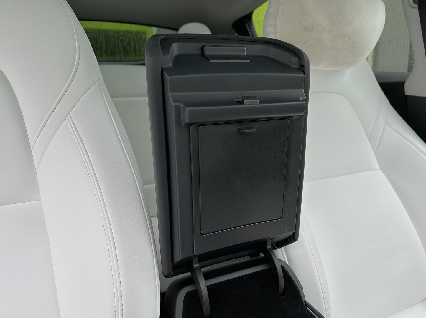 Model 3/Y: Magnetic Hidden Armrest Organizer Box