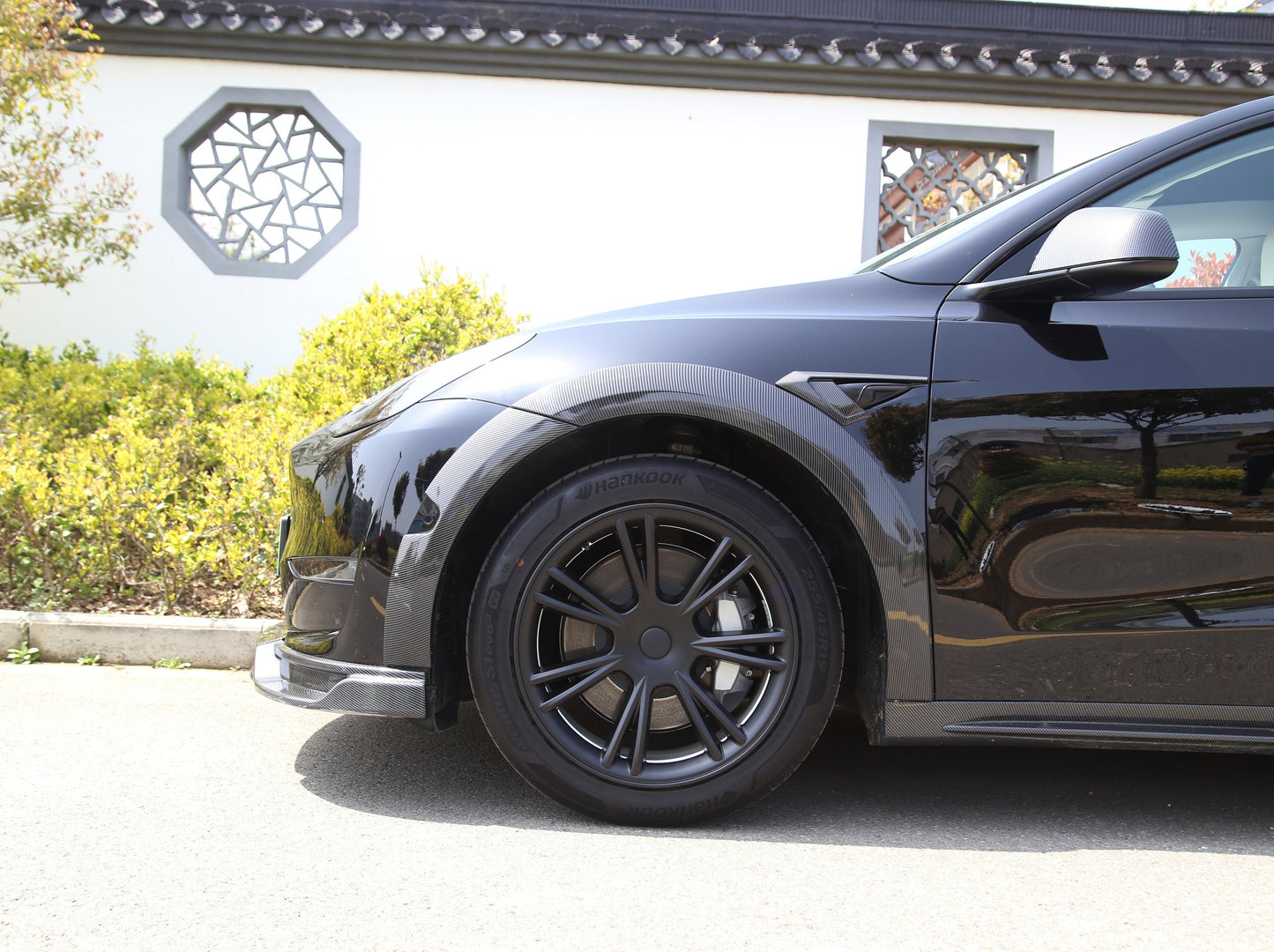 Model Y: Gemini 19" Wheel Rim Protector Cover