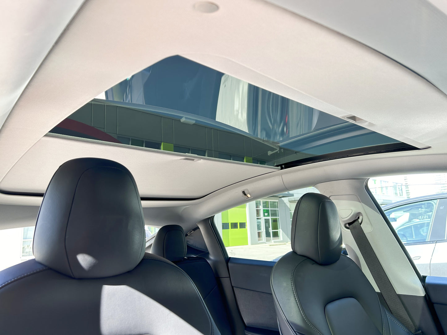 Model Y Legacy: Retractable Glass Roof Sunshade