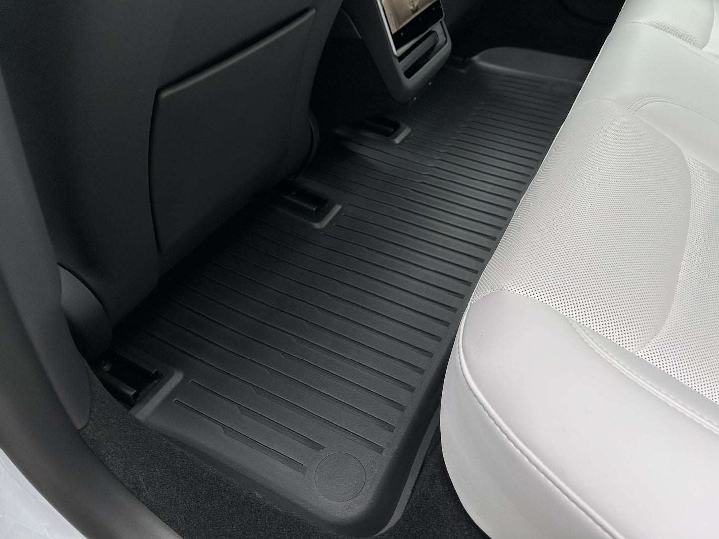 Model 3 Highland 2024-2025 : TPE All-weather Interior Floor Mats (3 PCs)