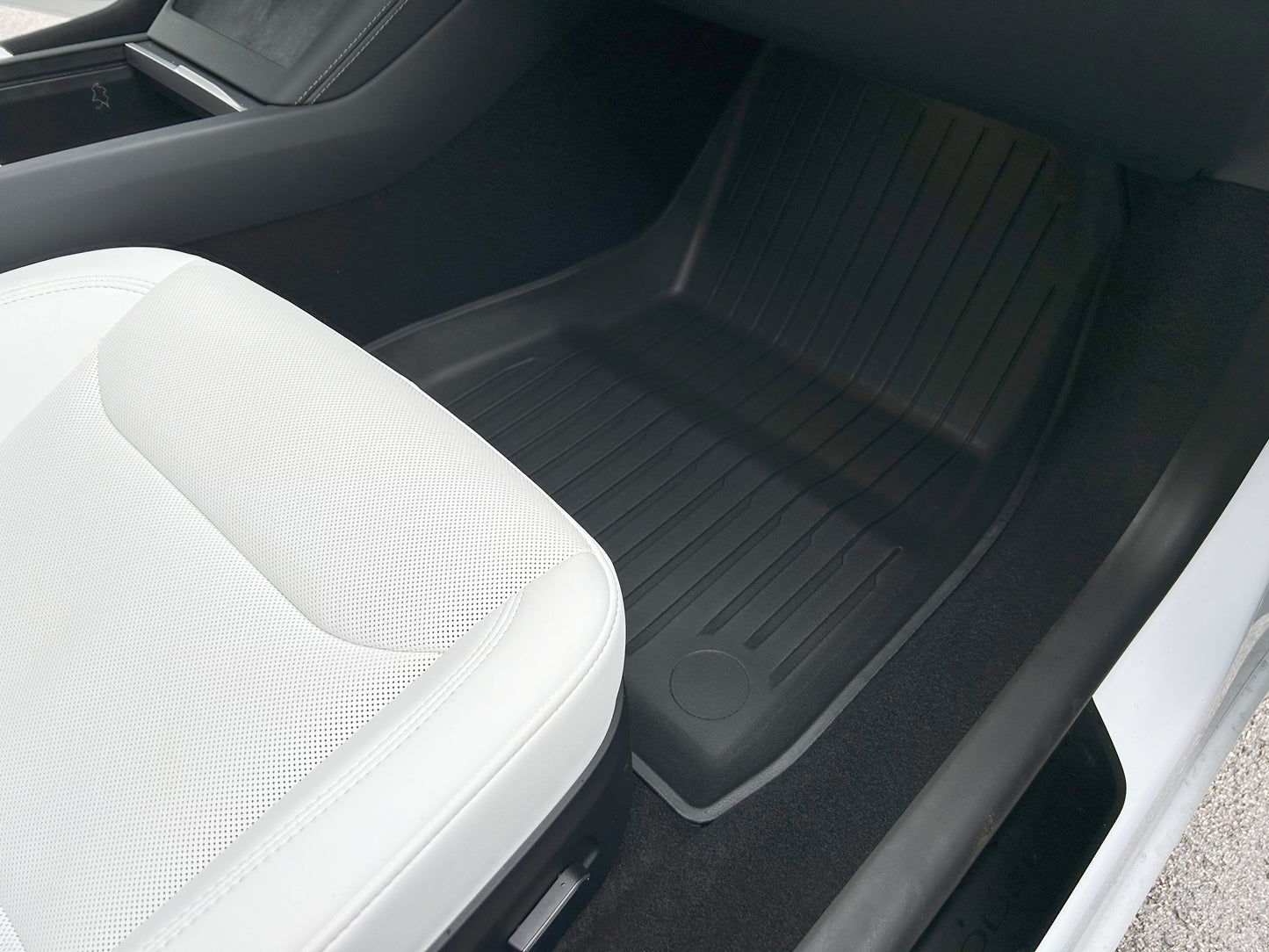 Model 3 Highland 2024-2025 : TPE All-weather Interior Floor Mats (3 PCs)