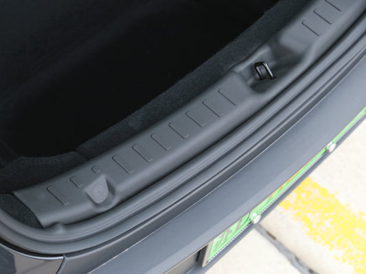 Model Y Juniper 2026+: TPE Trunk Sill Cover