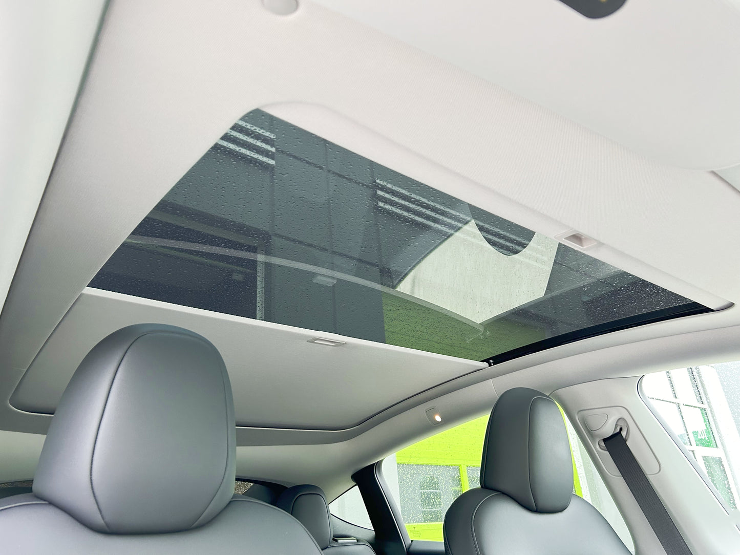 Model Y Legacy: Retractable Glass Roof Sunshade