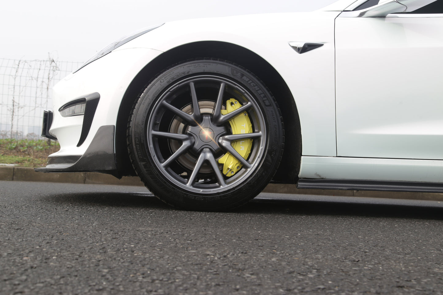 Model 3 Legacy/ Highland 2017-2025: Decorative Brake Caliper Cover Aluminum Alloy (18'' & 19'')