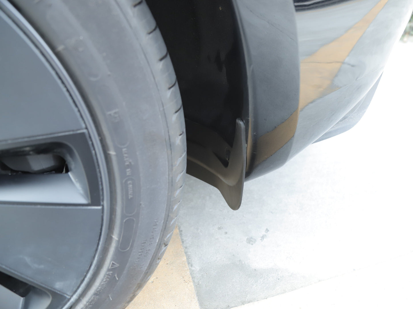 Model 3 Highland 2024-2025: OEM TPE Rubber Mud Flaps Splash Guards