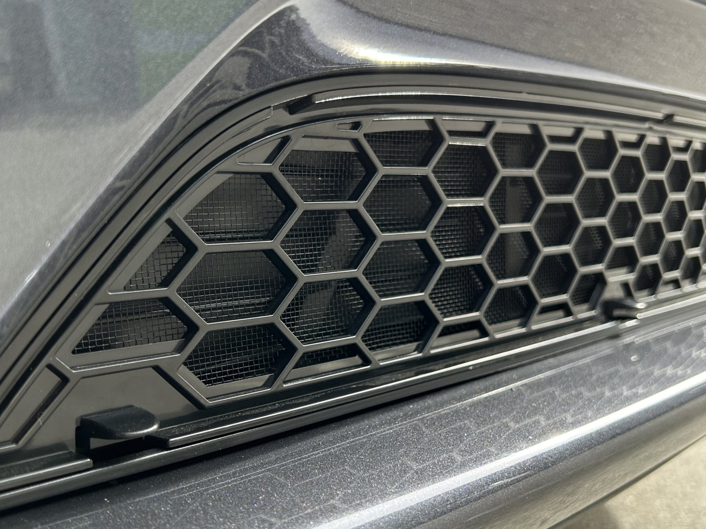 Model 3 Highland 2024-2025/ Y Legacy: Front Bumper Lower Grille Cover V2 (4pcs)