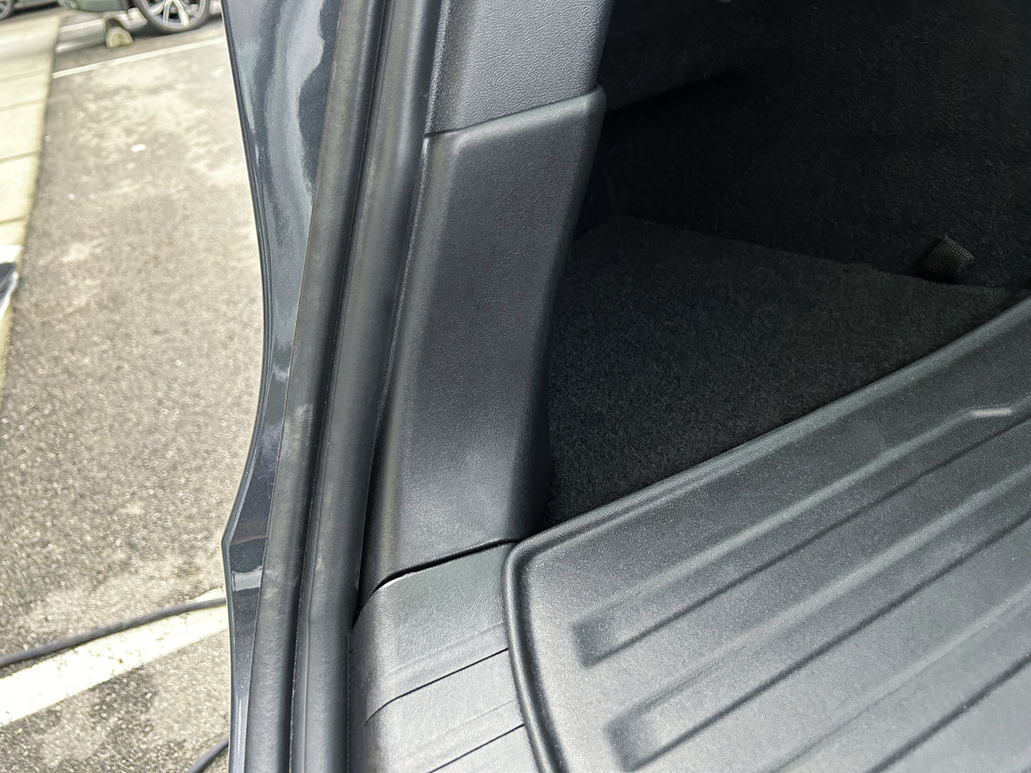 Model Y Legacy: Trunk Sill Protection Cover (4 PCs)