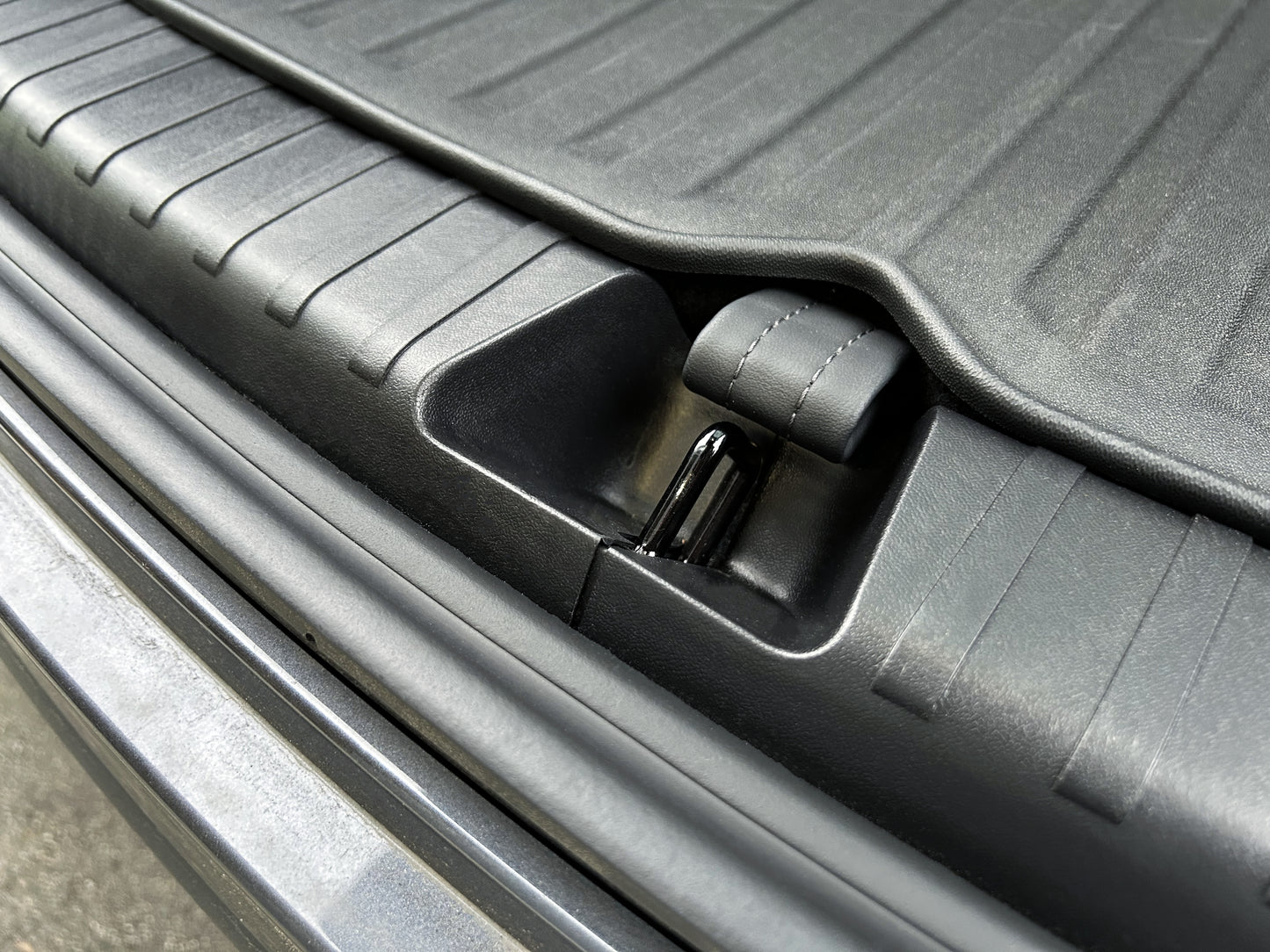 Model Y Legacy: Trunk Sill Protection Cover (4 PCs)
