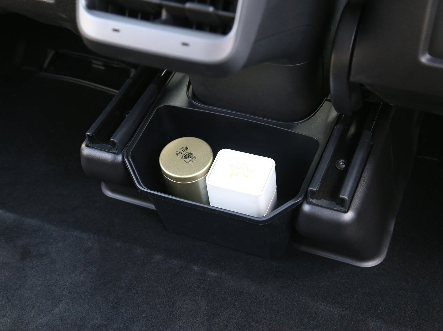 Model Y Legacy: Rear Passenger Centre Console Storage Bin