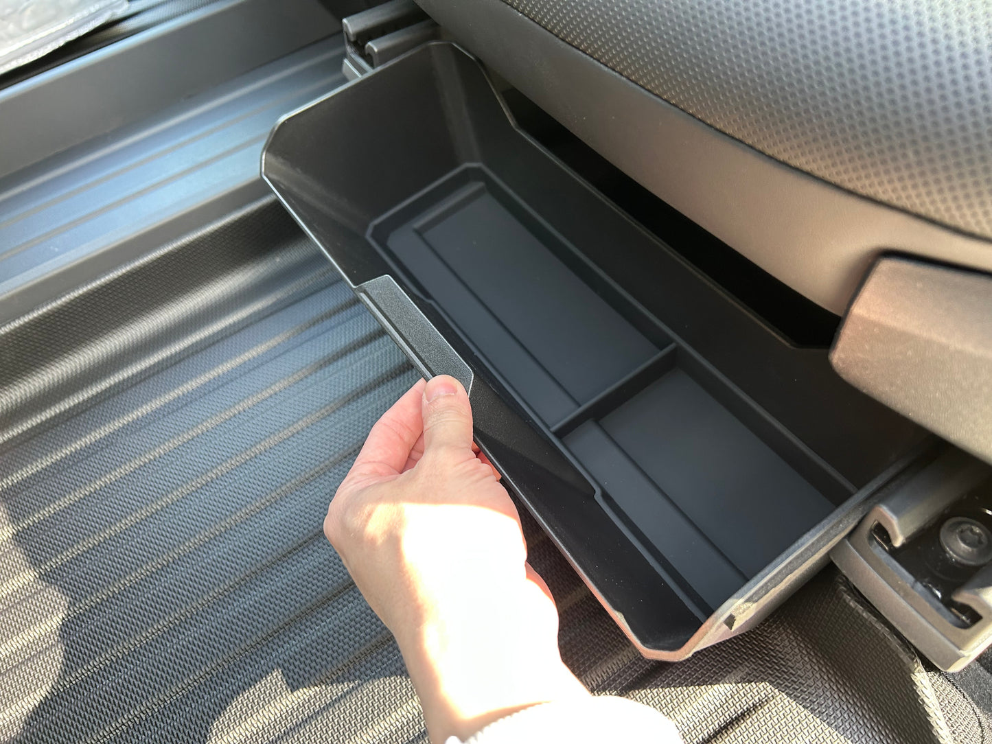Cybertruck: Underseat Drawer