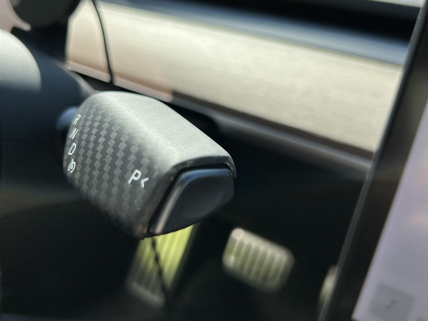 Model 3/Y: Real Carbon Fibre Gear Shift and Wiper Control Lever Covers (2PCs)