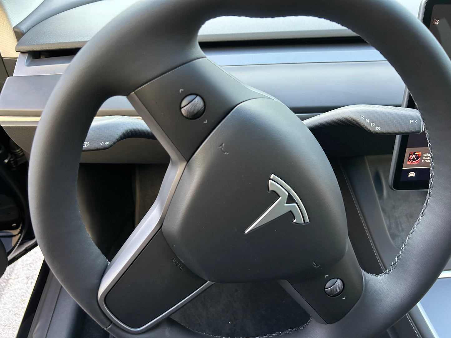 Model 3/Y: Real Carbon Fibre Gear Shift and Wiper Control Lever Covers (2PCs)