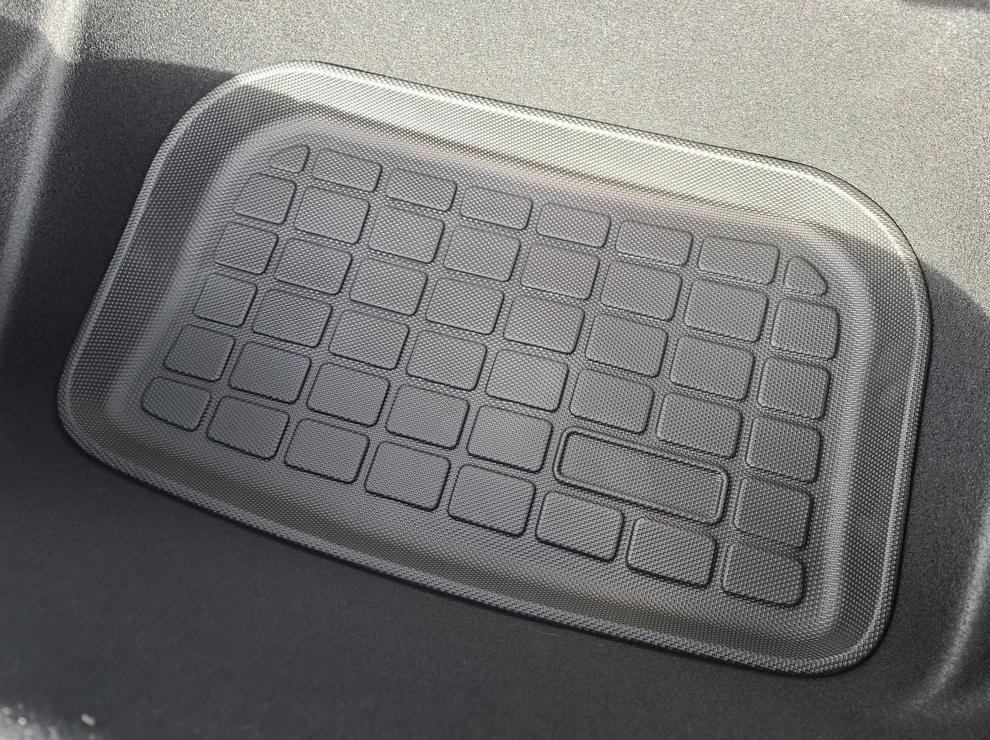 Model Y: Trunk Storage Compartment Mat (TPE-O Rubber)