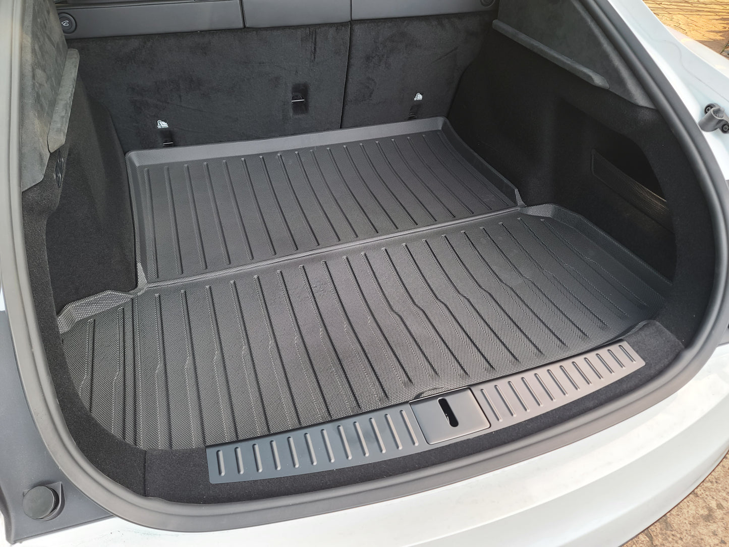 Model S 2021-2022: TPO Trunk Storage Cargo Mat