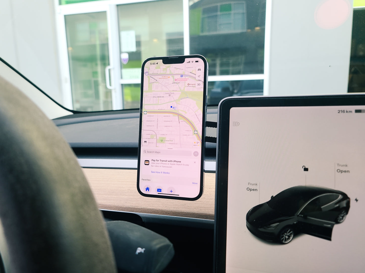 Model S/3/X/Y: Invisible Foldaway Magnetic Phone Mount