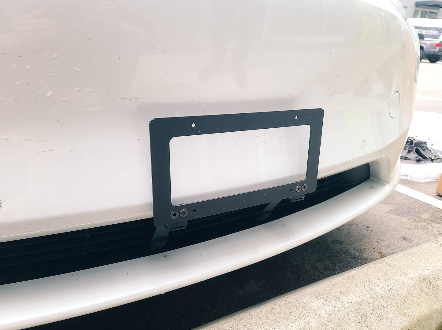 Model 3/Y: Front Metal License Plate Frame Holder