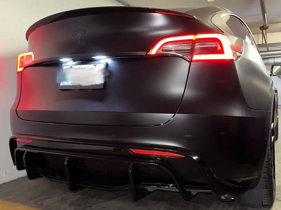 Model Y: Sports Rear Bumper Diffuser