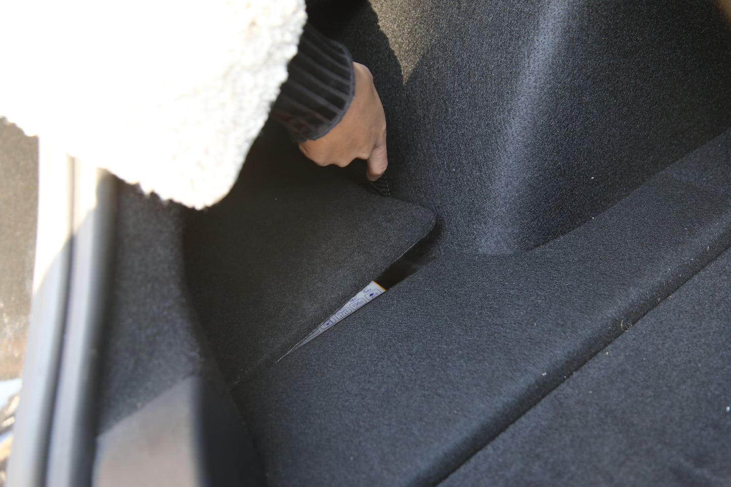 Model 3: Rear Trunk Side Storage Cover Lid