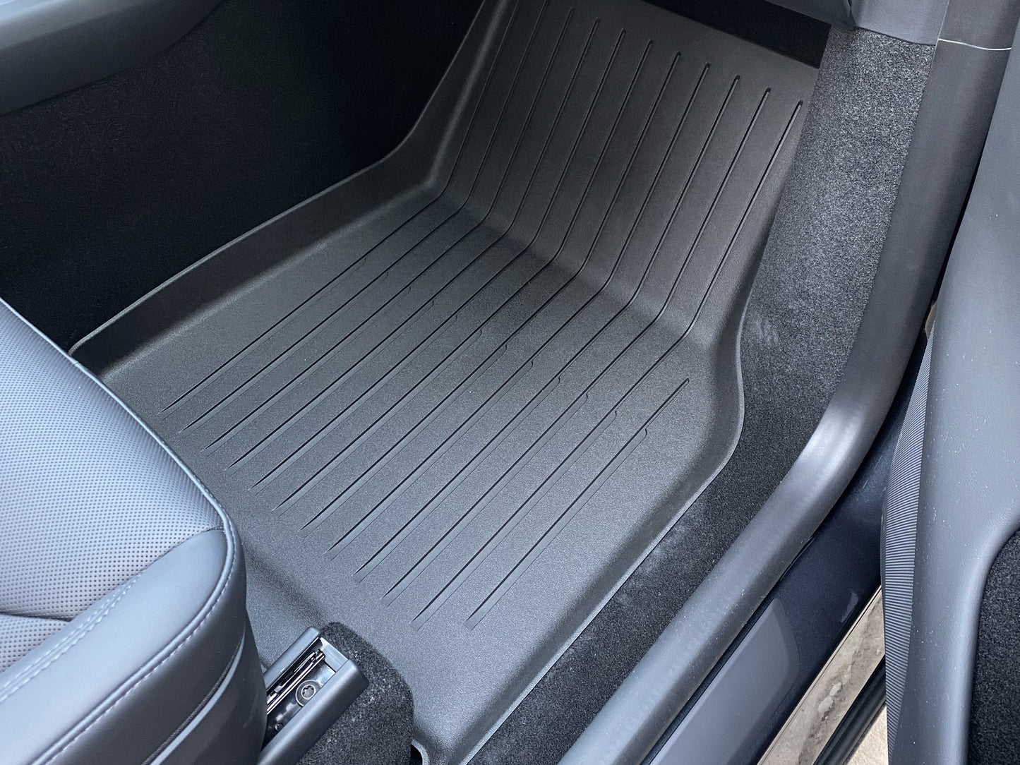 Model Y Juniper 2026+: TPE All-weather Interior Floor Liners (3 PCs)
