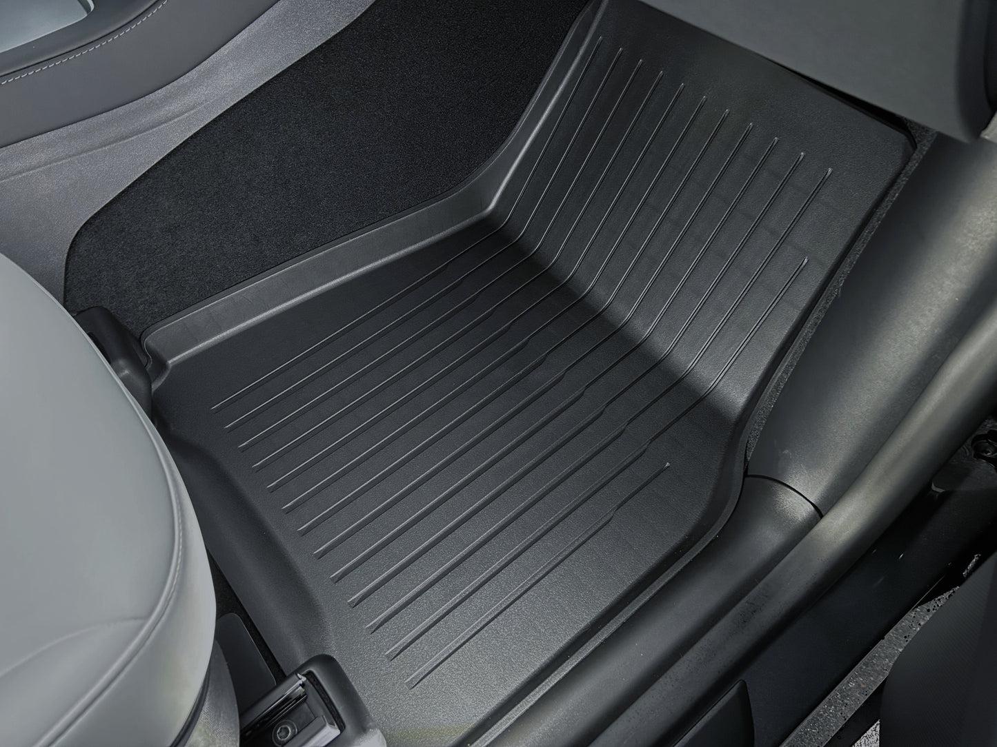 Model Y 7 Seaters: TPE 3-Rows All-weather Floor Mats (4 PCs)