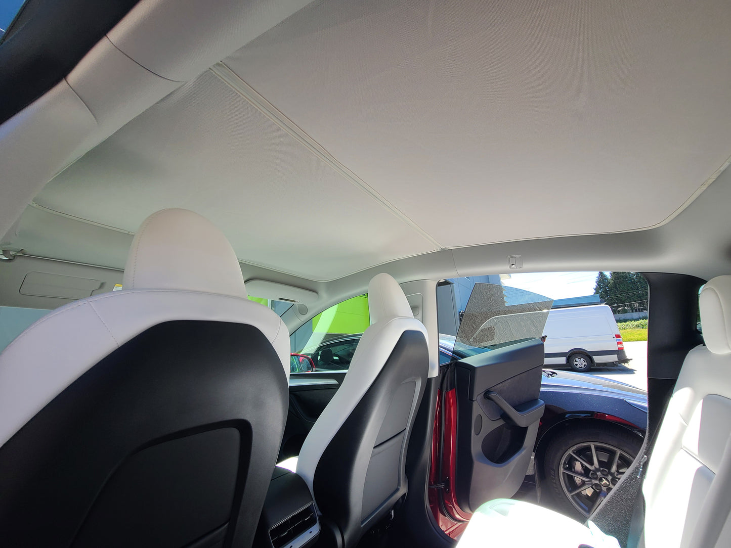 Model Y: Panoramic Glass Roof Sunshade