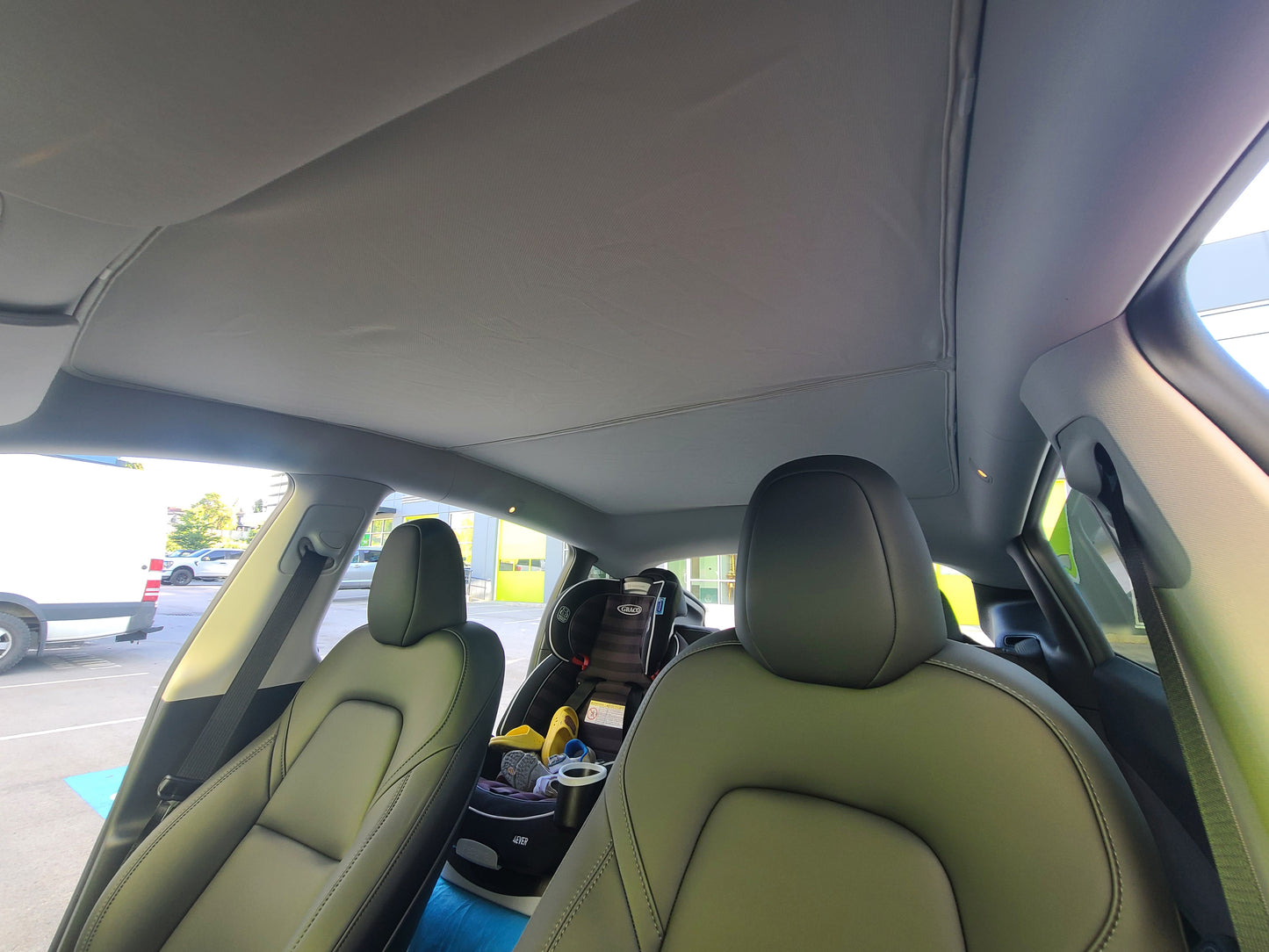 Model Y: Panoramic Glass Roof Sunshade