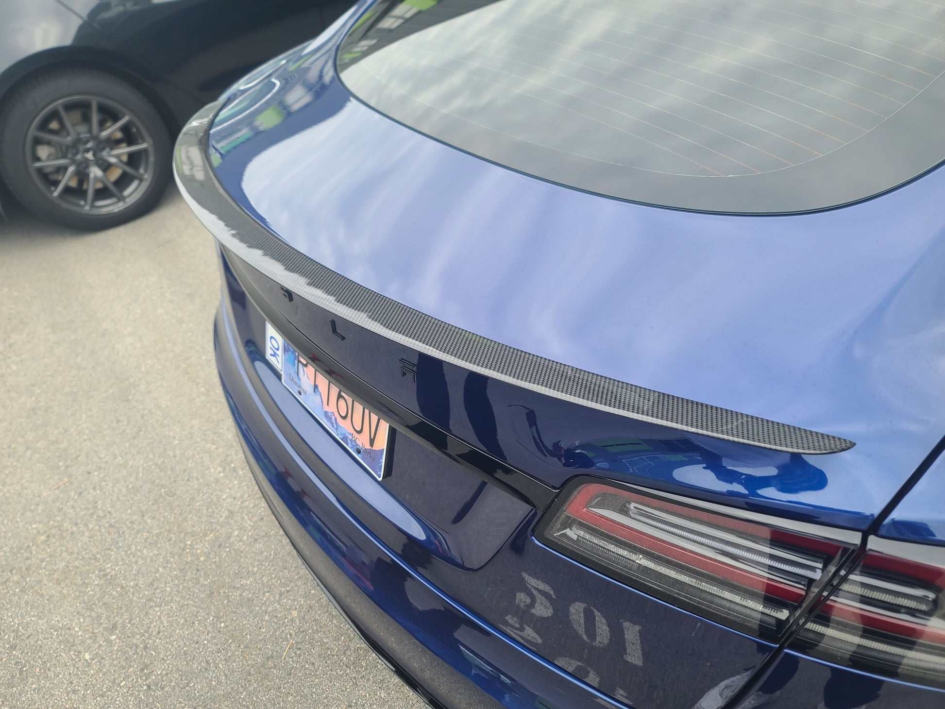 Model S: Real Carbon Fibre Performance Spoiler