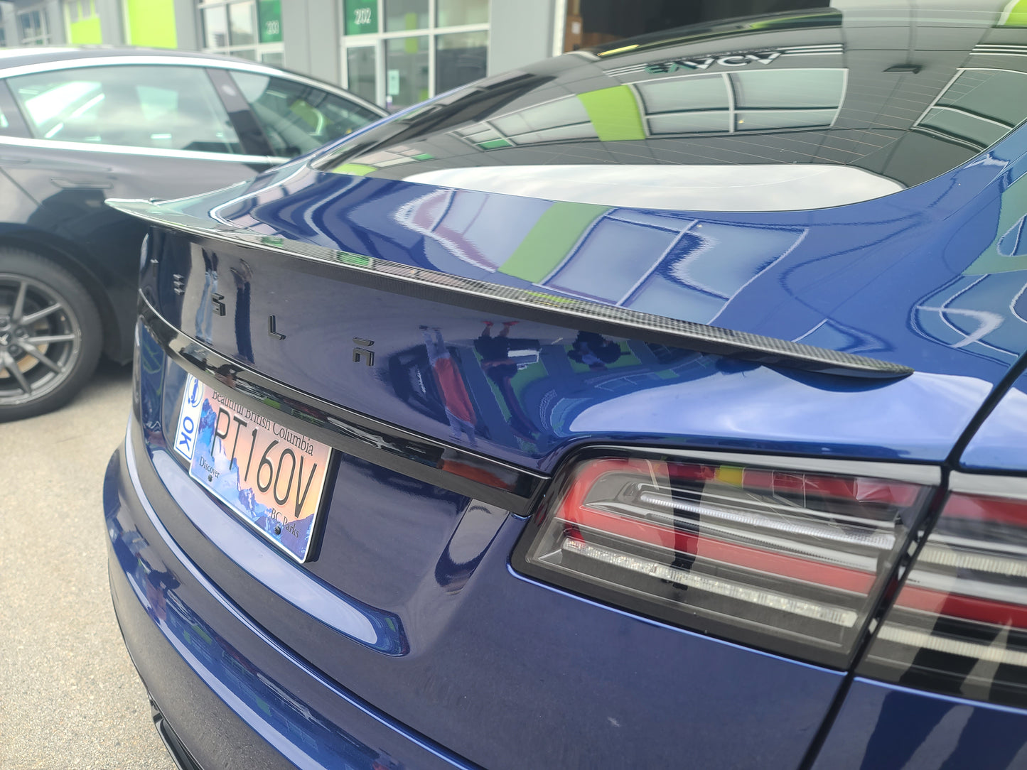 Model S: Real Carbon Fibre Performance Spoiler